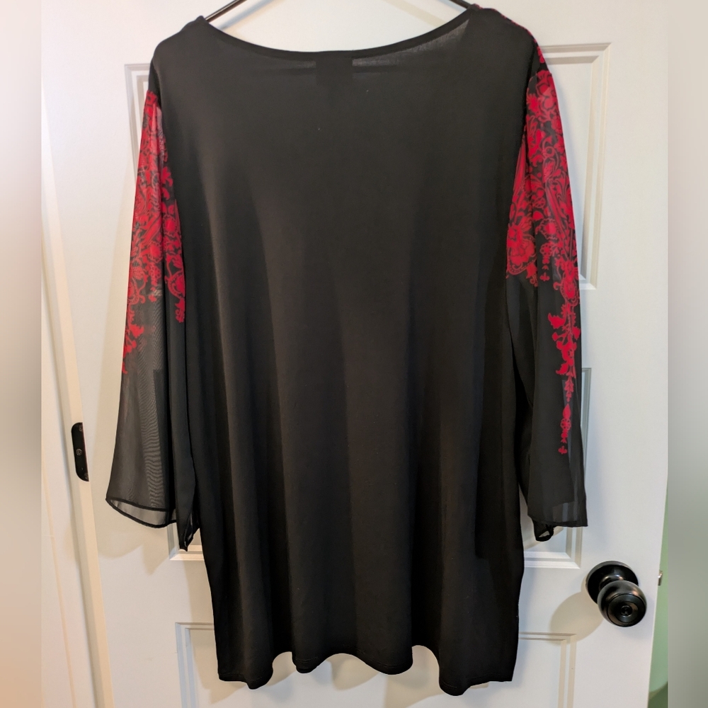 🔴3/$15 JM Collection Black Tunic with Red Ornate Yoke - Picture 9 of 12